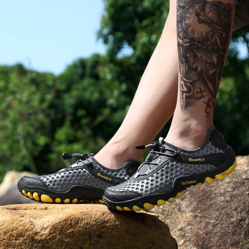 trekking mountain mens sports  - Luxury Lifestyle Hospitality 评论和价格