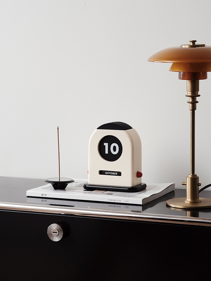 Wooden Vintage Piece Calendar  - Quiet Luxury Lifestyle 评论和价格