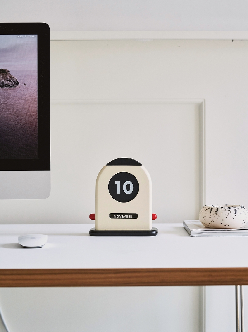 Wooden Vintage Piece Calendar  - Quiet Luxury Lifestyle 评论和价格