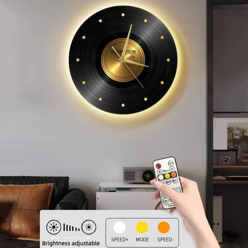 Vintage Wall Clock with Light  - Luxury Lifestyle Watches 评论和价格
